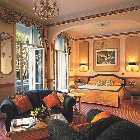 John Howard Hotel London Room photo